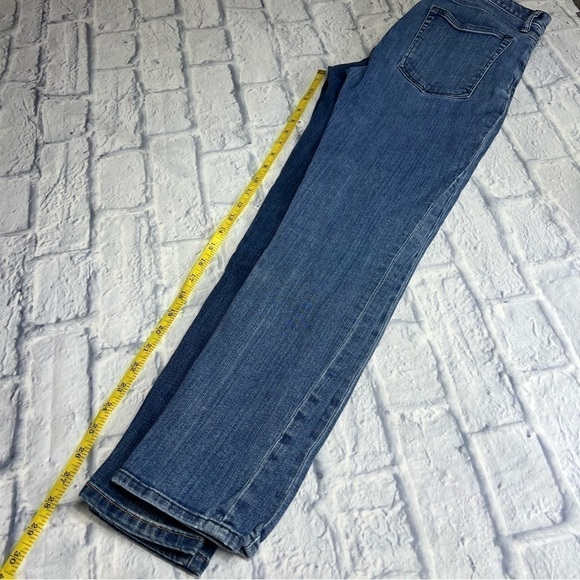 Size 2/26 shorts and jeans 7 piece bundle - Picture 4 of 12